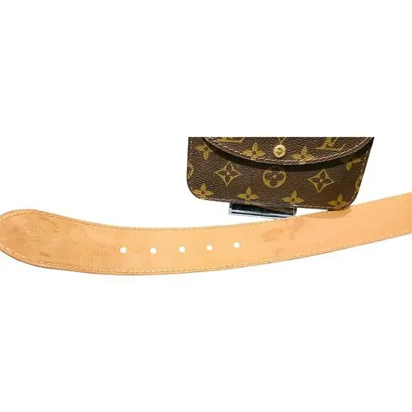 Louis Vuitton Monogram Ceinture Pochette Solo 80cm/32in Belt display picture 1